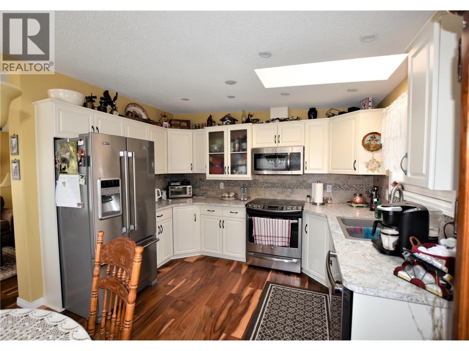 223 Cougar Street, Vernon, British Columbia  V1H 2A1 - Photo 11 - 10380855