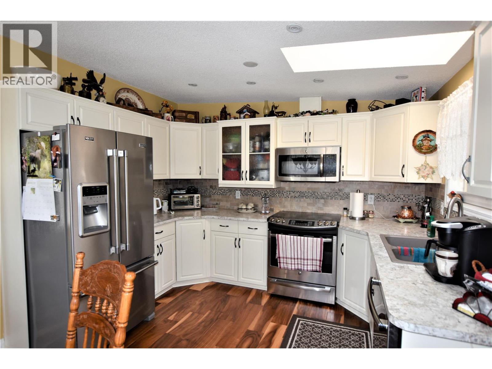 223 Cougar Street, Vernon, British Columbia  V1H 2A1 - Photo 13 - 10380855