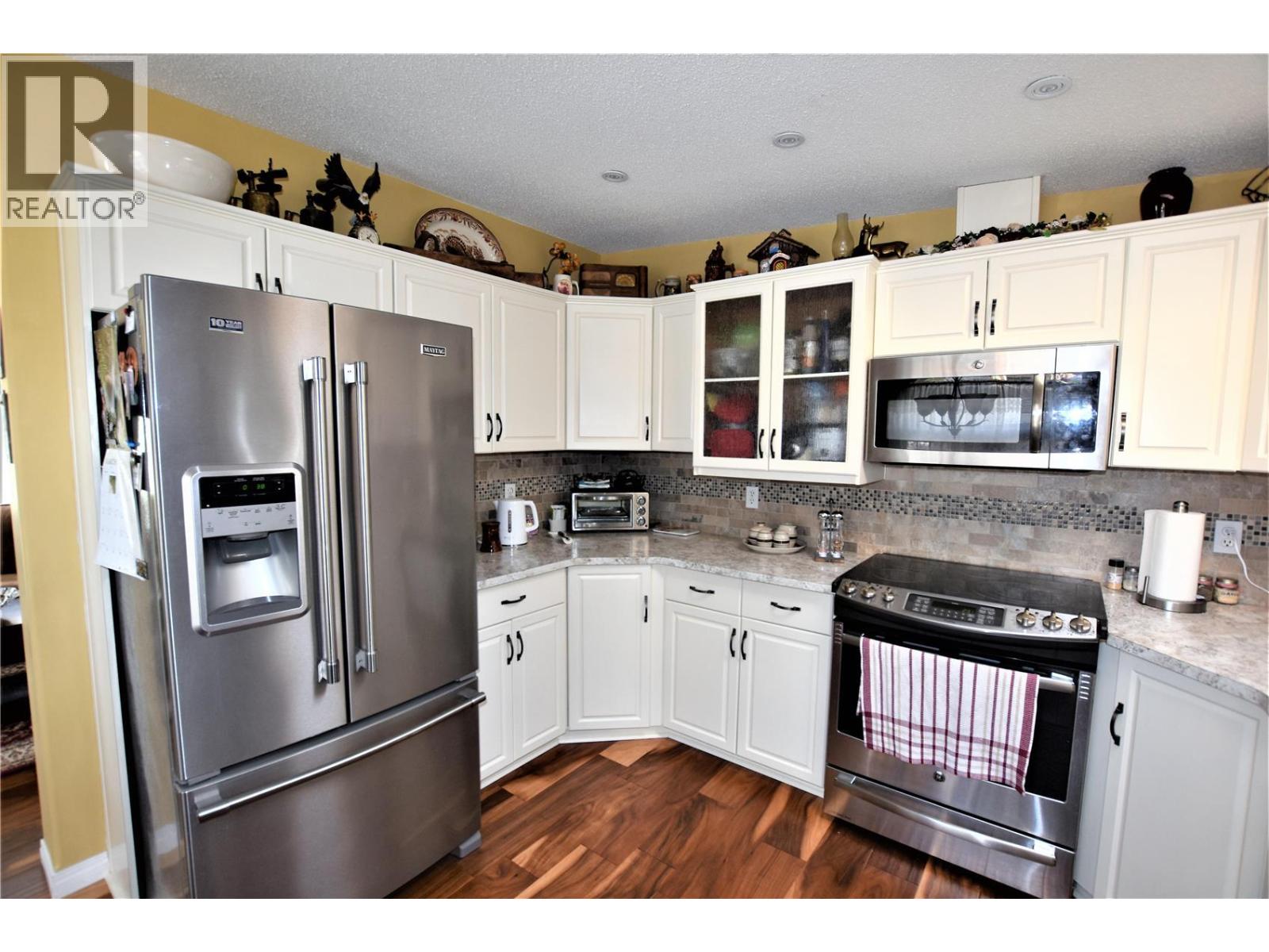 223 Cougar Street, Vernon, British Columbia  V1H 2A1 - Photo 14 - 10380855