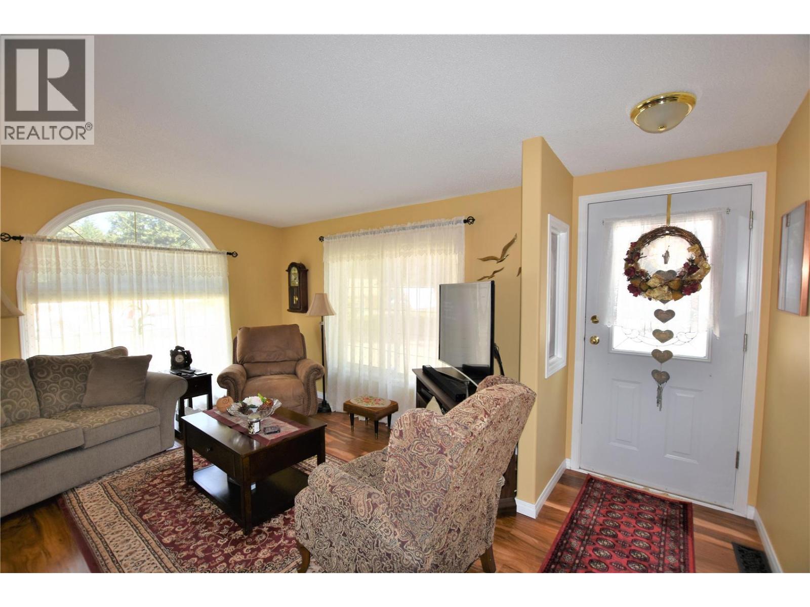 223 Cougar Street, Vernon, British Columbia  V1H 2A1 - Photo 6 - 10380855