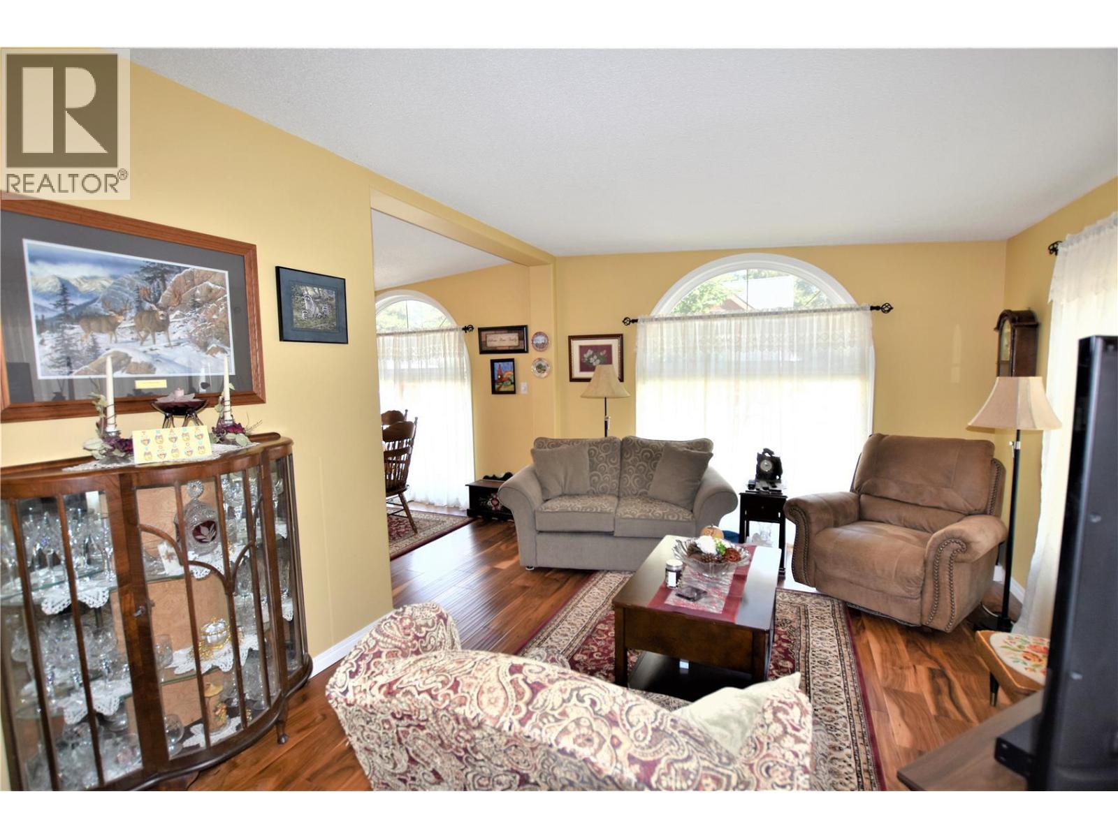 223 Cougar Street, Vernon, British Columbia  V1H 2A1 - Photo 8 - 10380855