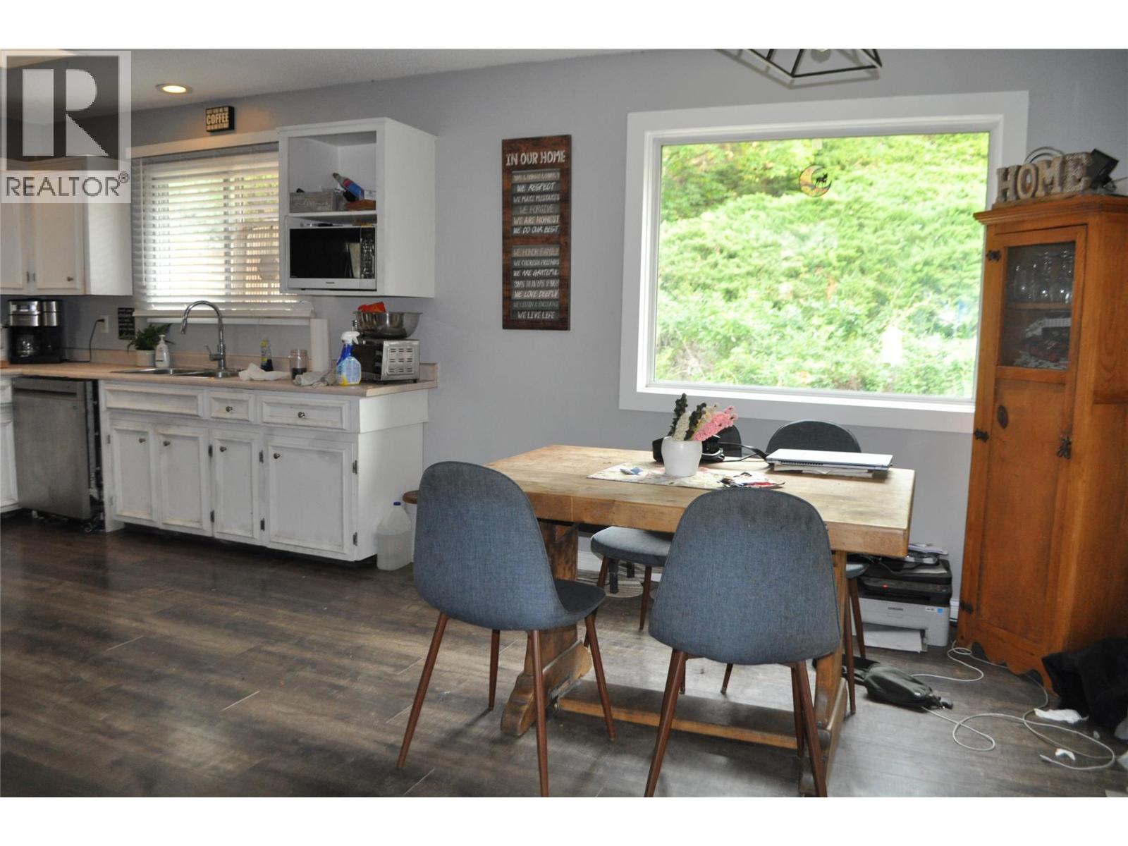 663 Clifton Avenue, Kelowna, British Columbia  V1V 1A7 - Photo 3 - 10380120