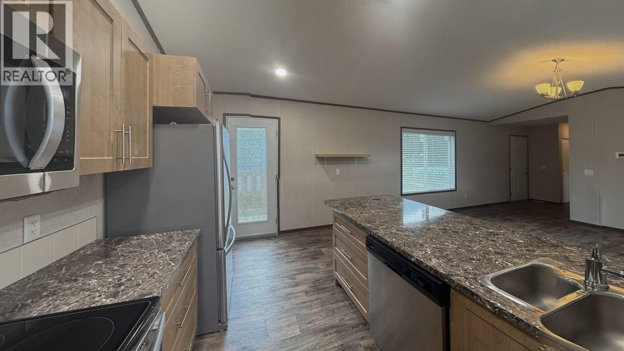 891 Monte Vista Drive Unit# 8, Rossland, British Columbia  V0G 1Y0 - Photo 9 - 10380864