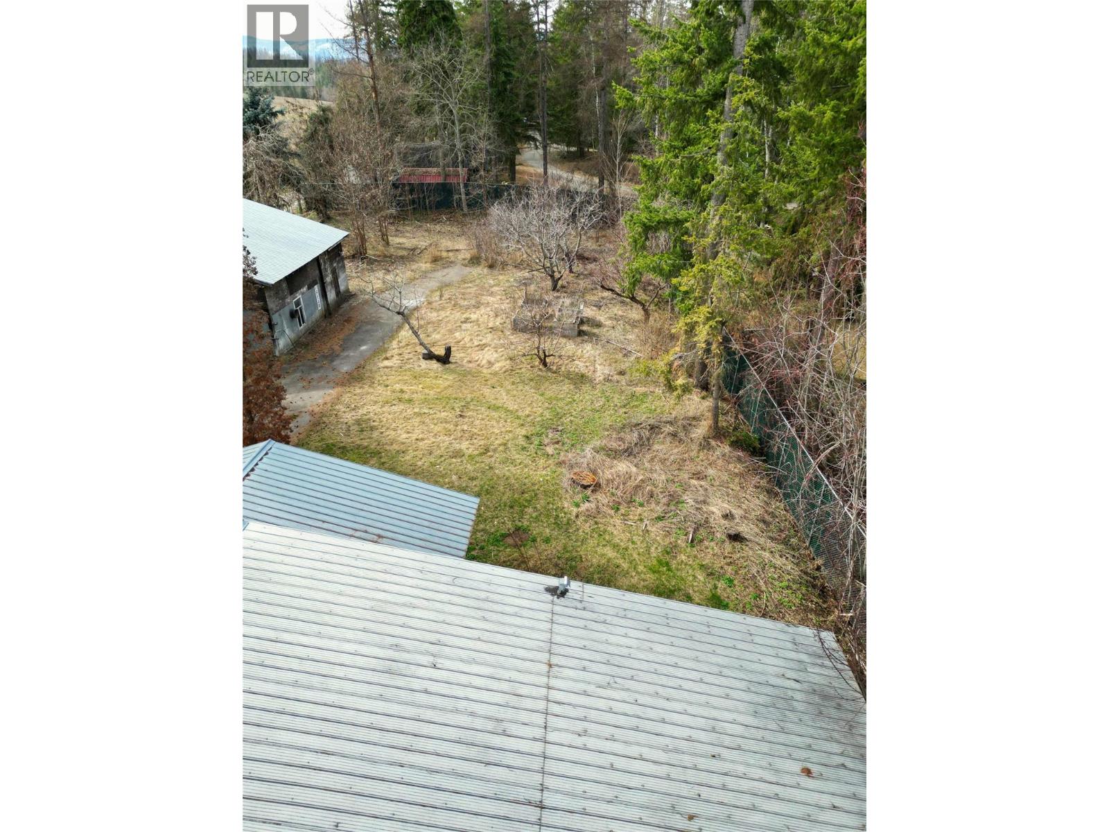 271 97 B Highway Ne, Salmon Arm, British Columbia  V1E 1X5 - Photo 10 - 10372594