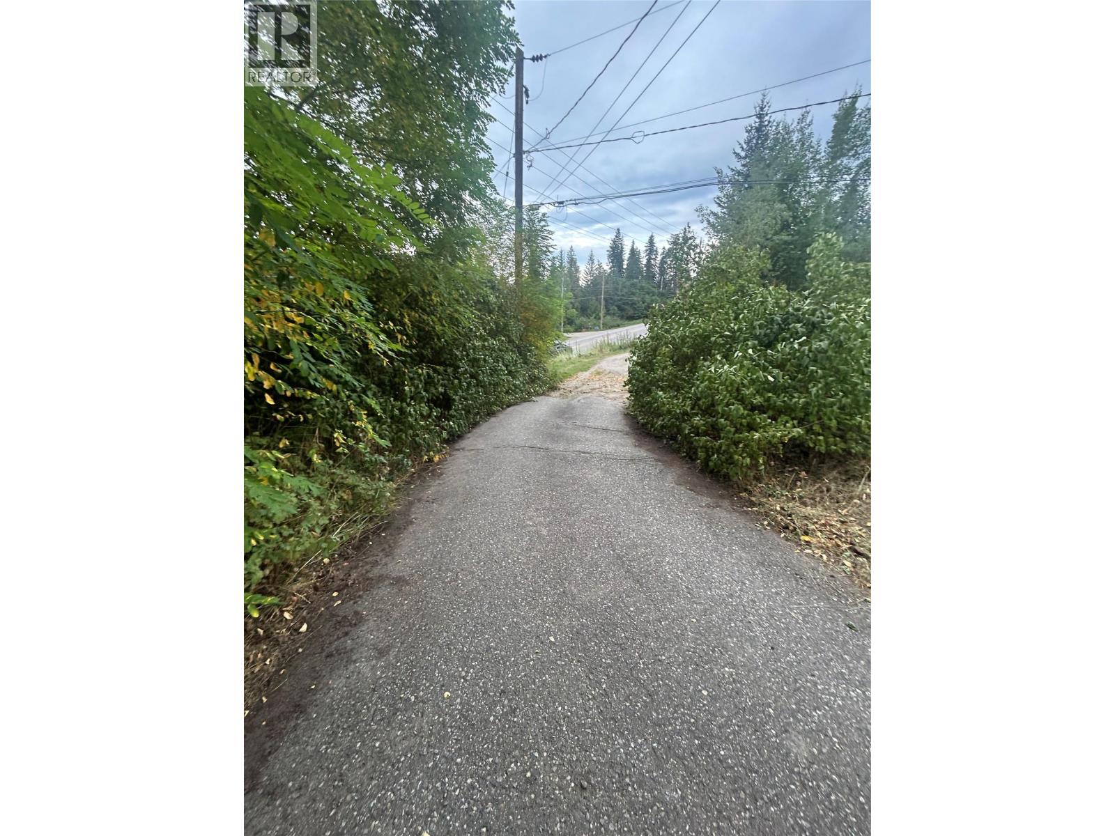 271 97 B Highway Ne, Salmon Arm, British Columbia  V1E 1X5 - Photo 15 - 10372594