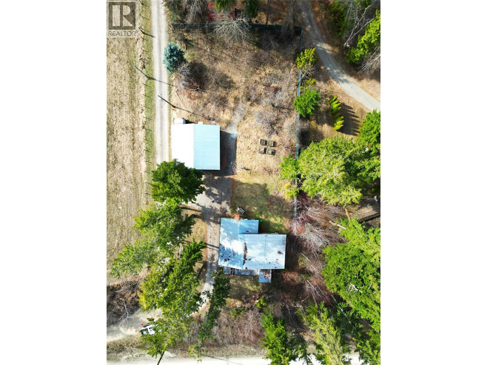 271 97 B Highway Ne, Salmon Arm, British Columbia  V1E 1X5 - Photo 3 - 10372594