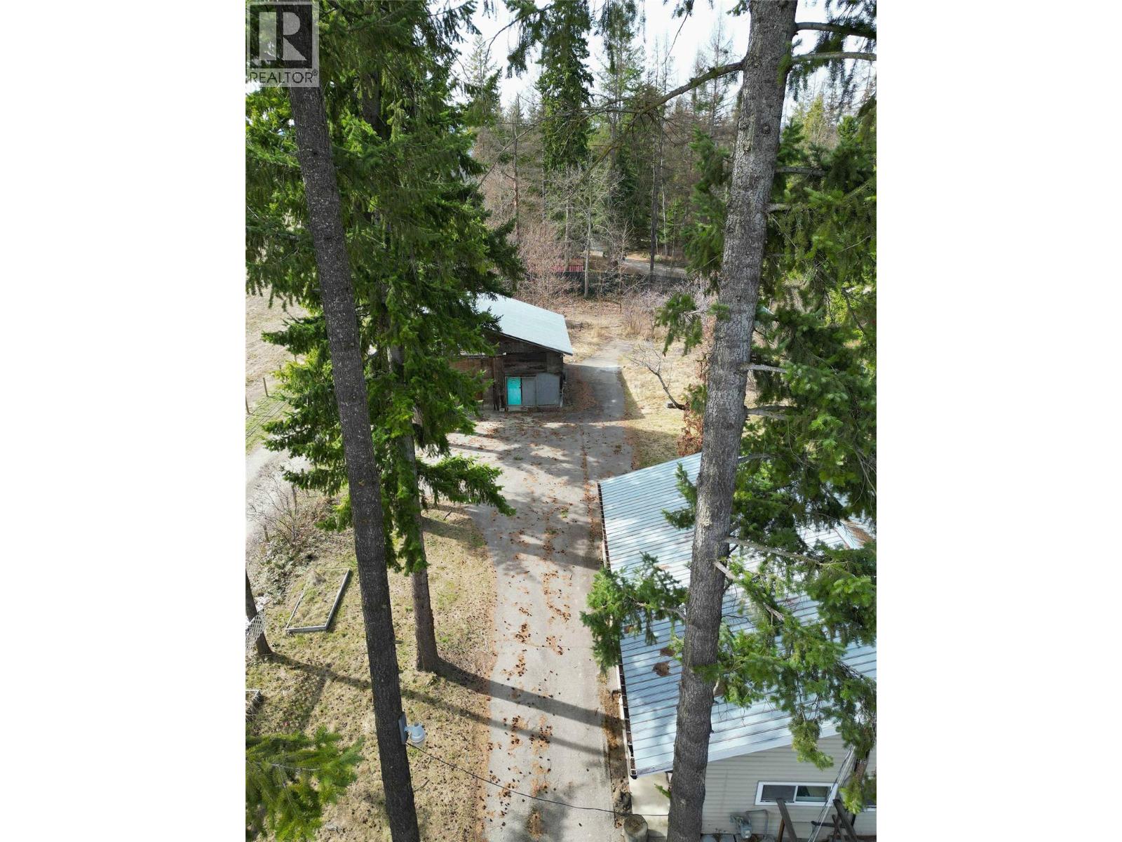271 97 B Highway Ne, Salmon Arm, British Columbia  V1E 1X5 - Photo 5 - 10372594