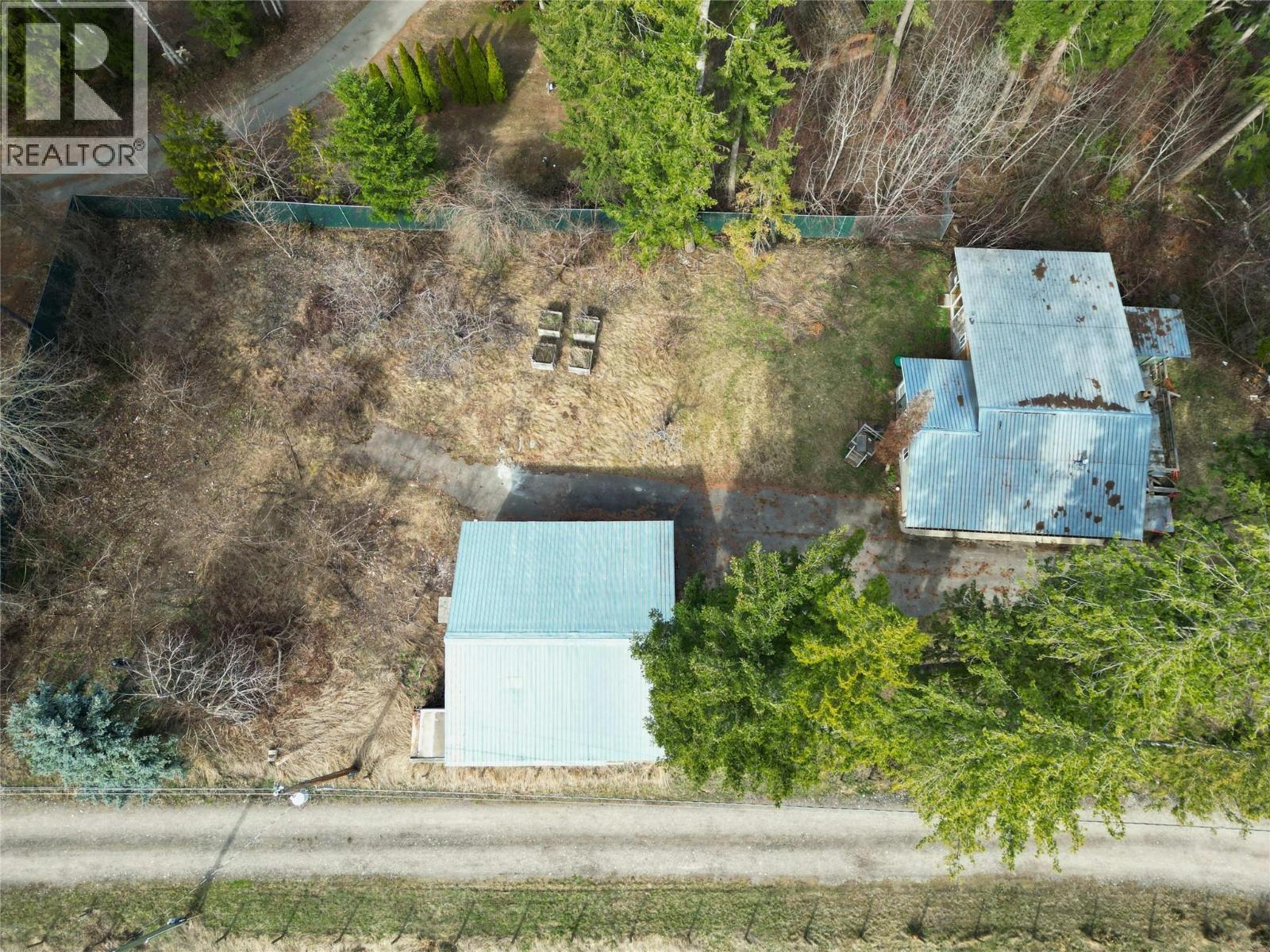 271 97 B Highway Ne, Salmon Arm, British Columbia  V1E 1X5 - Photo 7 - 10372594