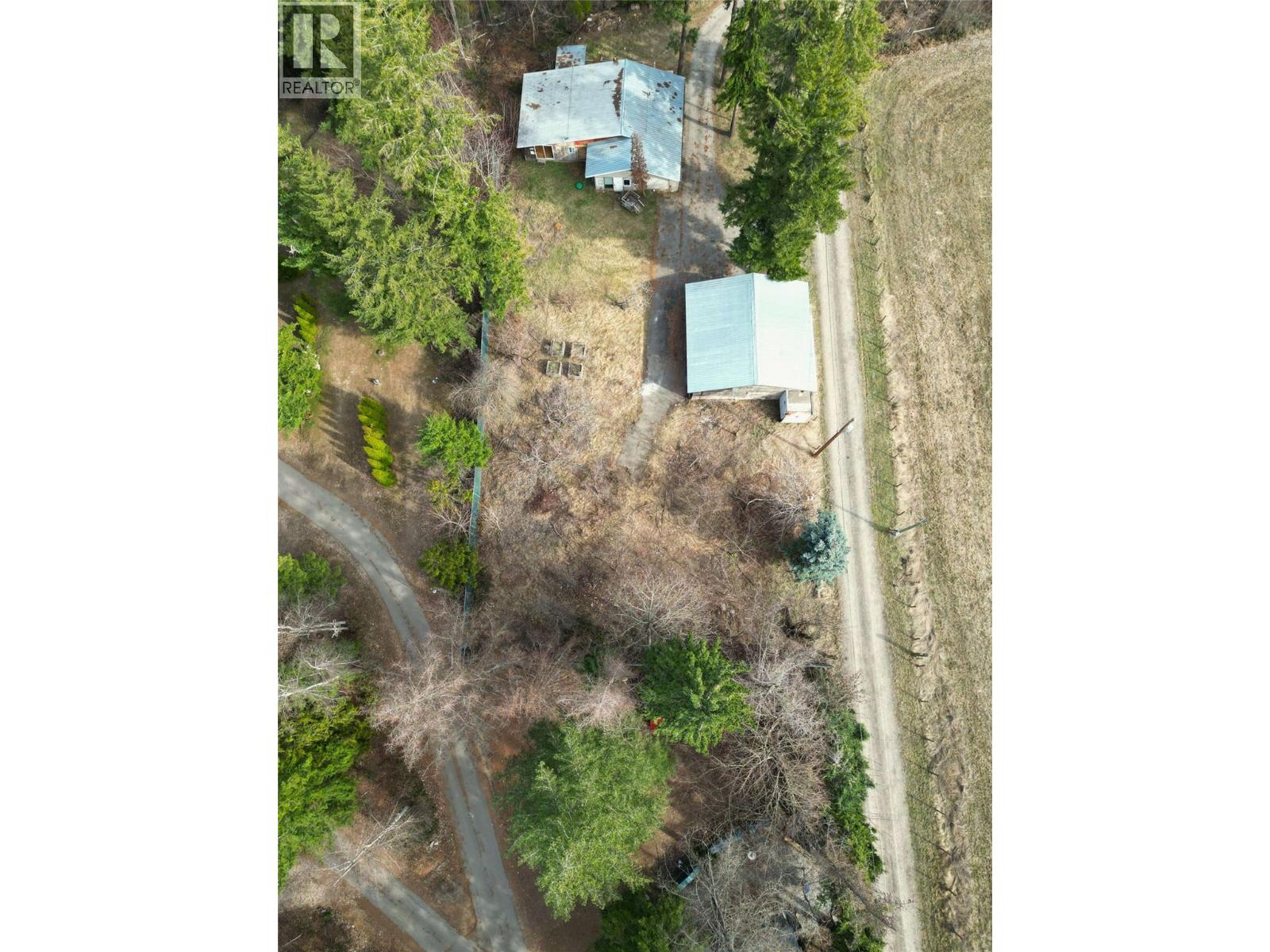 271 97 B Highway Ne, Salmon Arm, British Columbia  V1E 1X5 - Photo 9 - 10372594