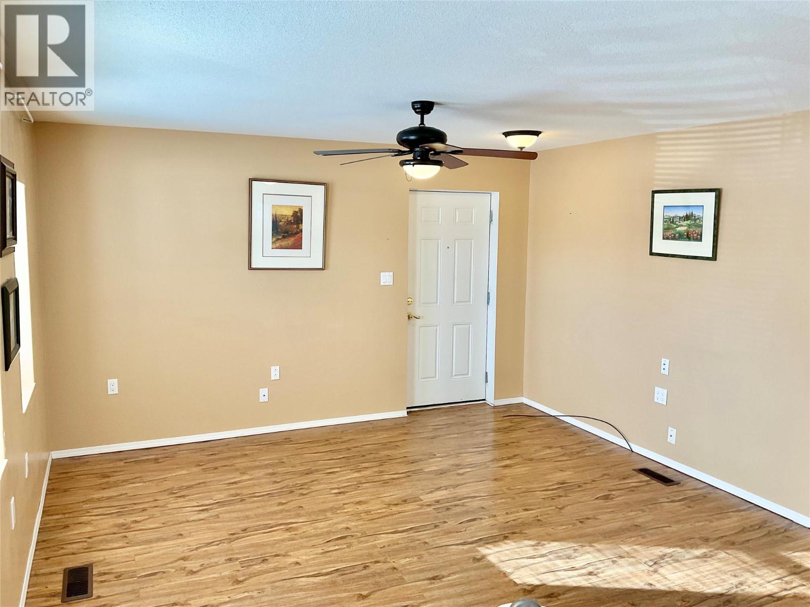 547 Eighth Avenue, Midway, British Columbia  V0H 1M0 - Photo 12 - 10380901