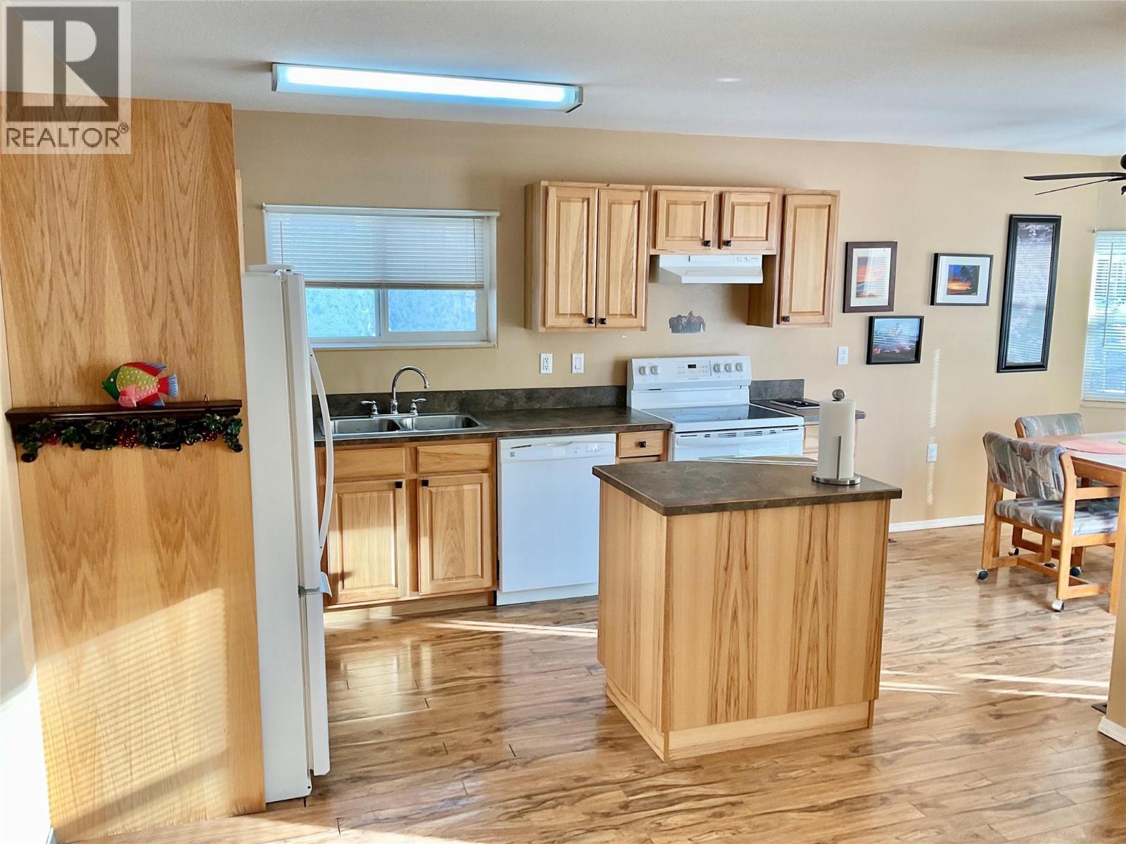 547 Eighth Avenue, Midway, British Columbia  V0H 1M0 - Photo 14 - 10380901