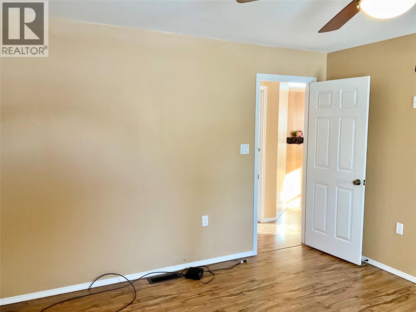 547 Eighth Avenue, Midway, British Columbia  V0H 1M0 - Photo 23 - 10380901