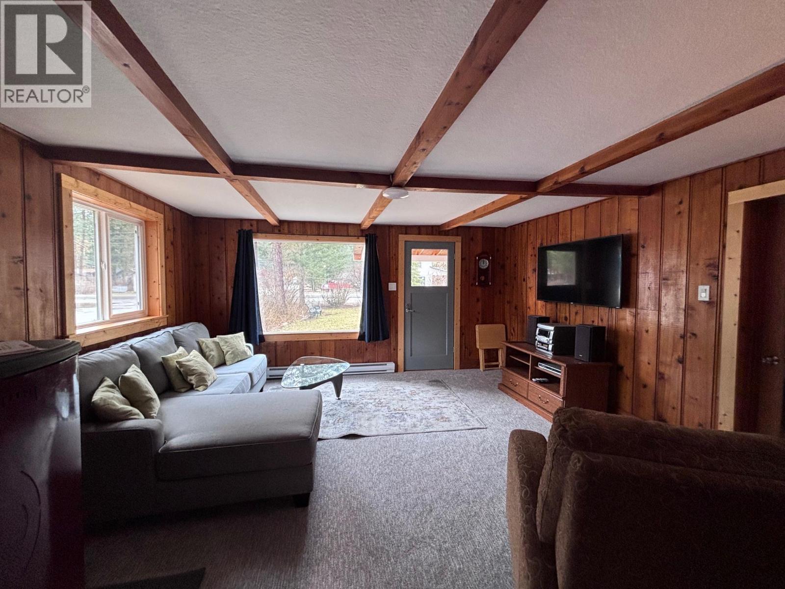 90 2nd Avenue, Beaverdell, British Columbia  V0H 1A0 - Photo 11 - 10380735