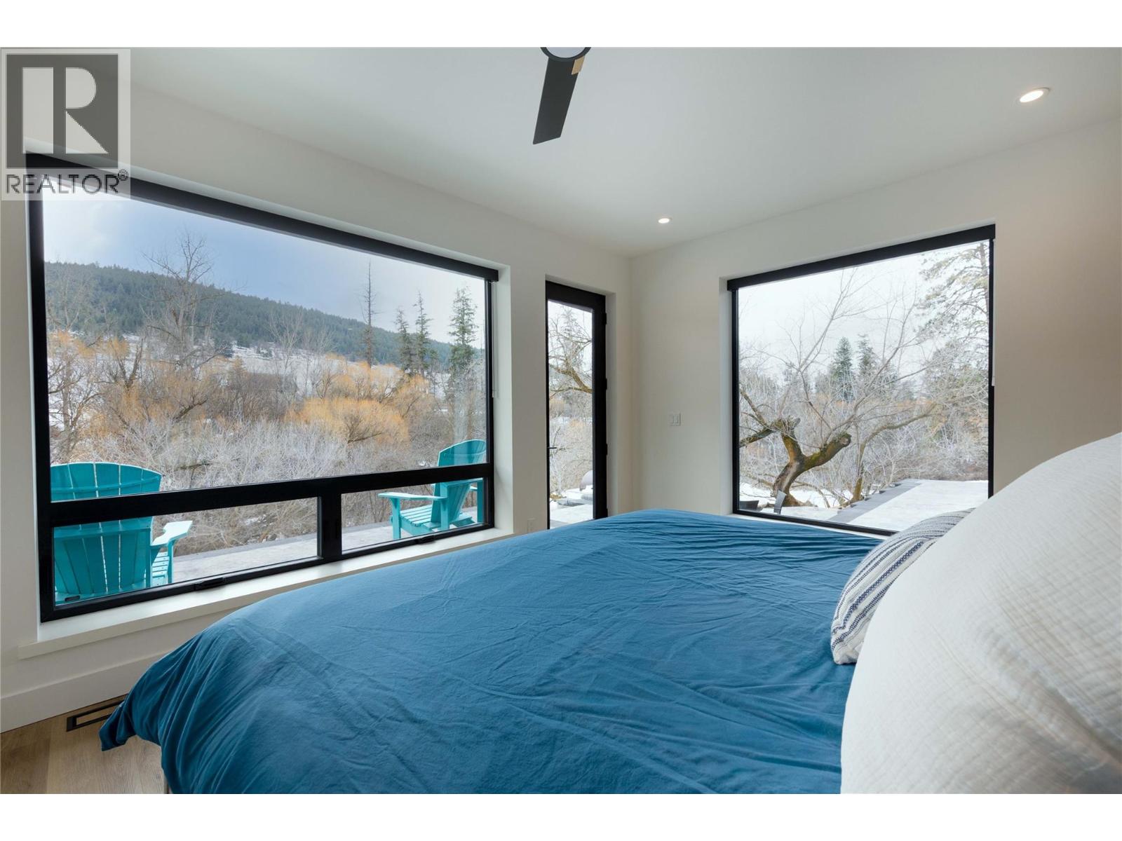 10202 Kalamalka Road, Coldstream, British Columbia  V1B 1L7 - Photo 15 - 10376482