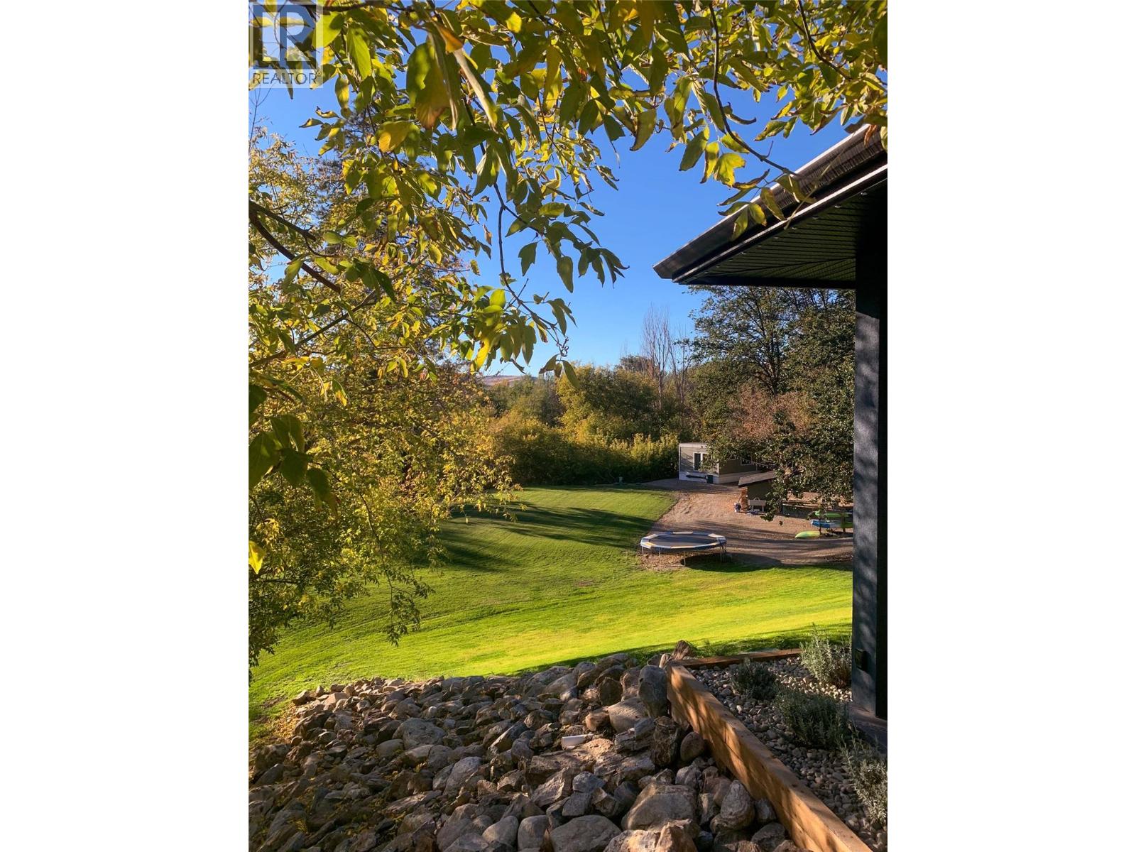 10202 Kalamalka Road, Coldstream, British Columbia  V1B 1L7 - Photo 39 - 10376482