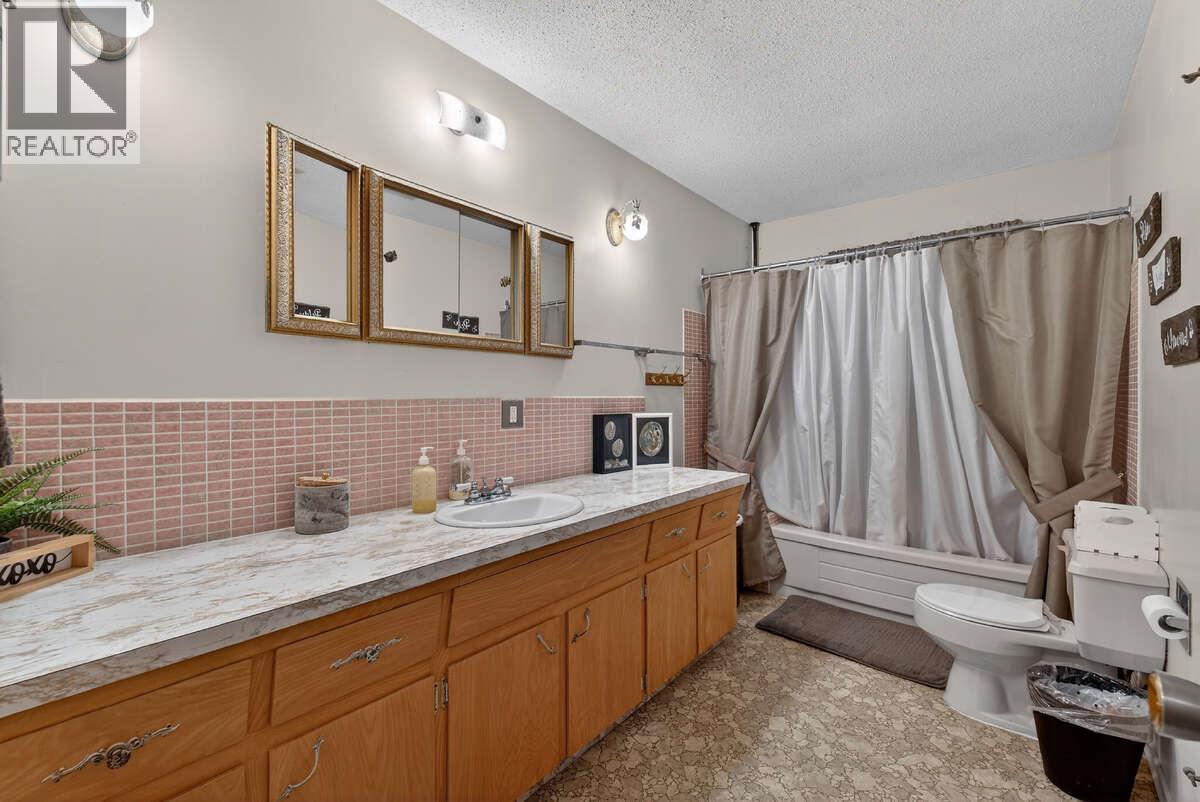 502 Pine Street, Sicamous, British Columbia  V0E 2V0 - Photo 16 - 10380914