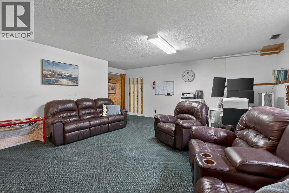502 Pine Street, Sicamous, British Columbia  V0E 2V0 - Photo 27 - 10380914