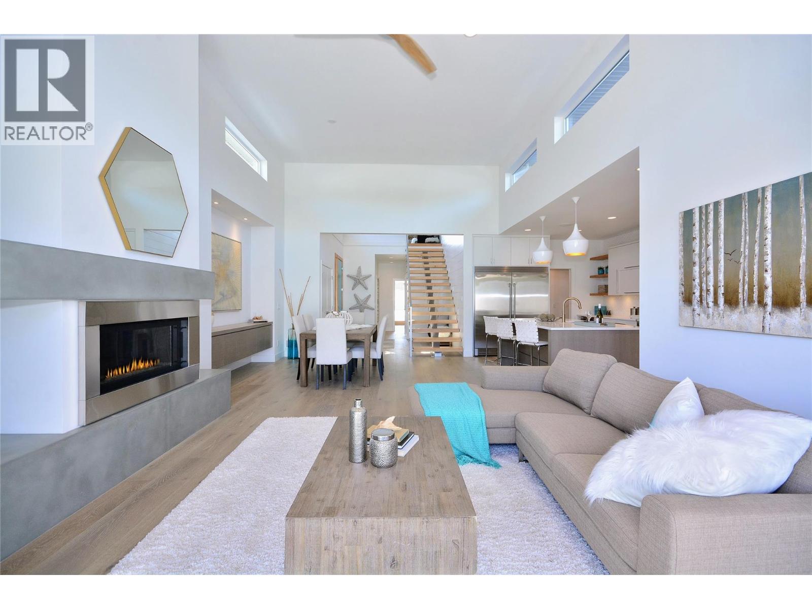 488 Morrison Avenue, Kelowna, British Columbia  V1Y 5E2 - Photo 2 - 10377343