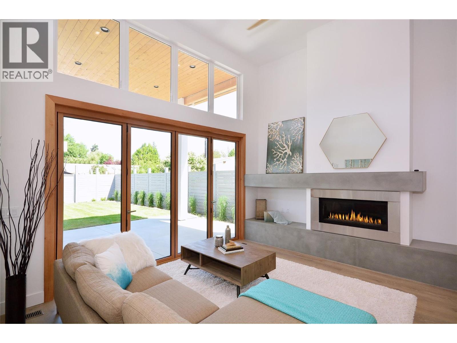 488 Morrison Avenue, Kelowna, British Columbia  V1Y 5E2 - Photo 3 - 10377343