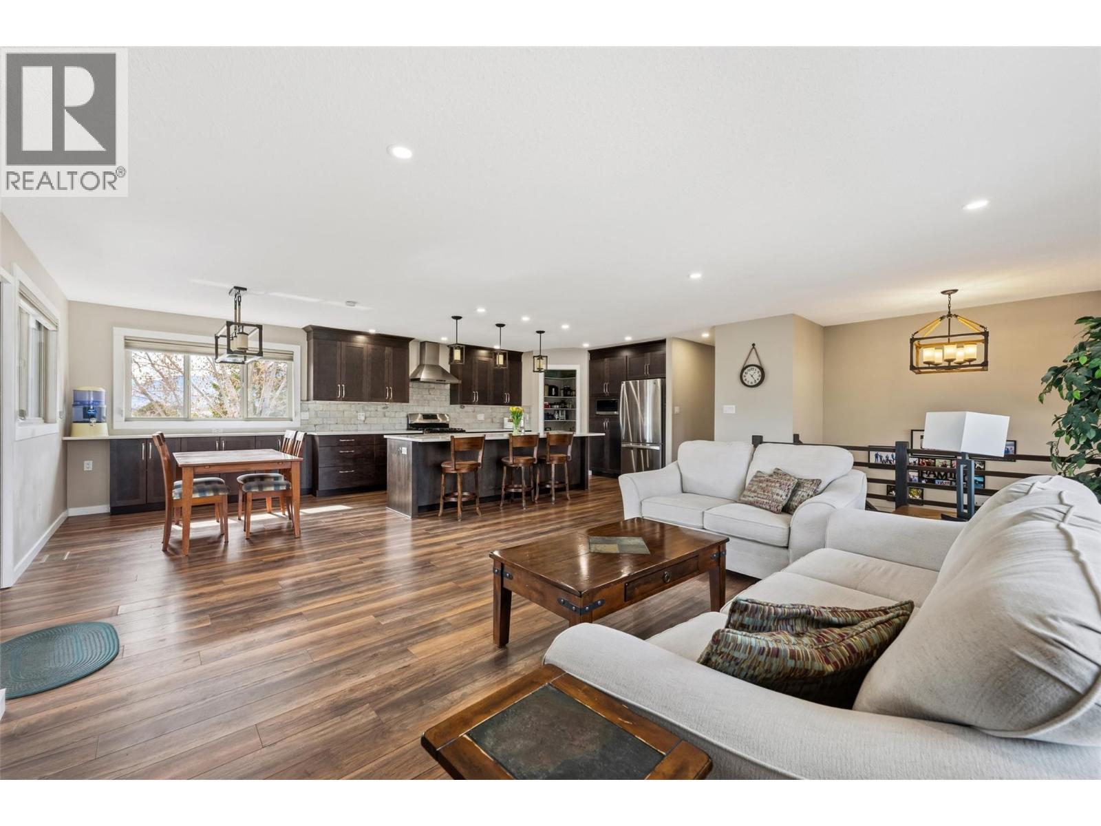 787 Kettle Avenue, Oliver, British Columbia  V0H 1T0 - Photo 5 - 10380783