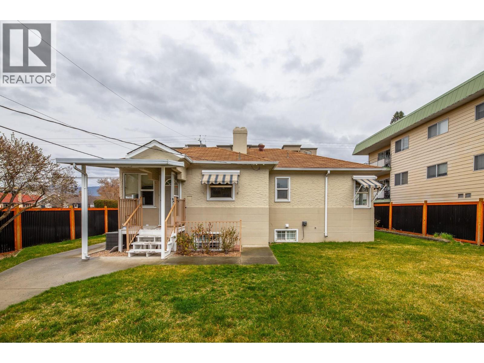 479 Winnipeg Street, Penticton, British Columbia  V2A 5M7 - Photo 1 - 10380013