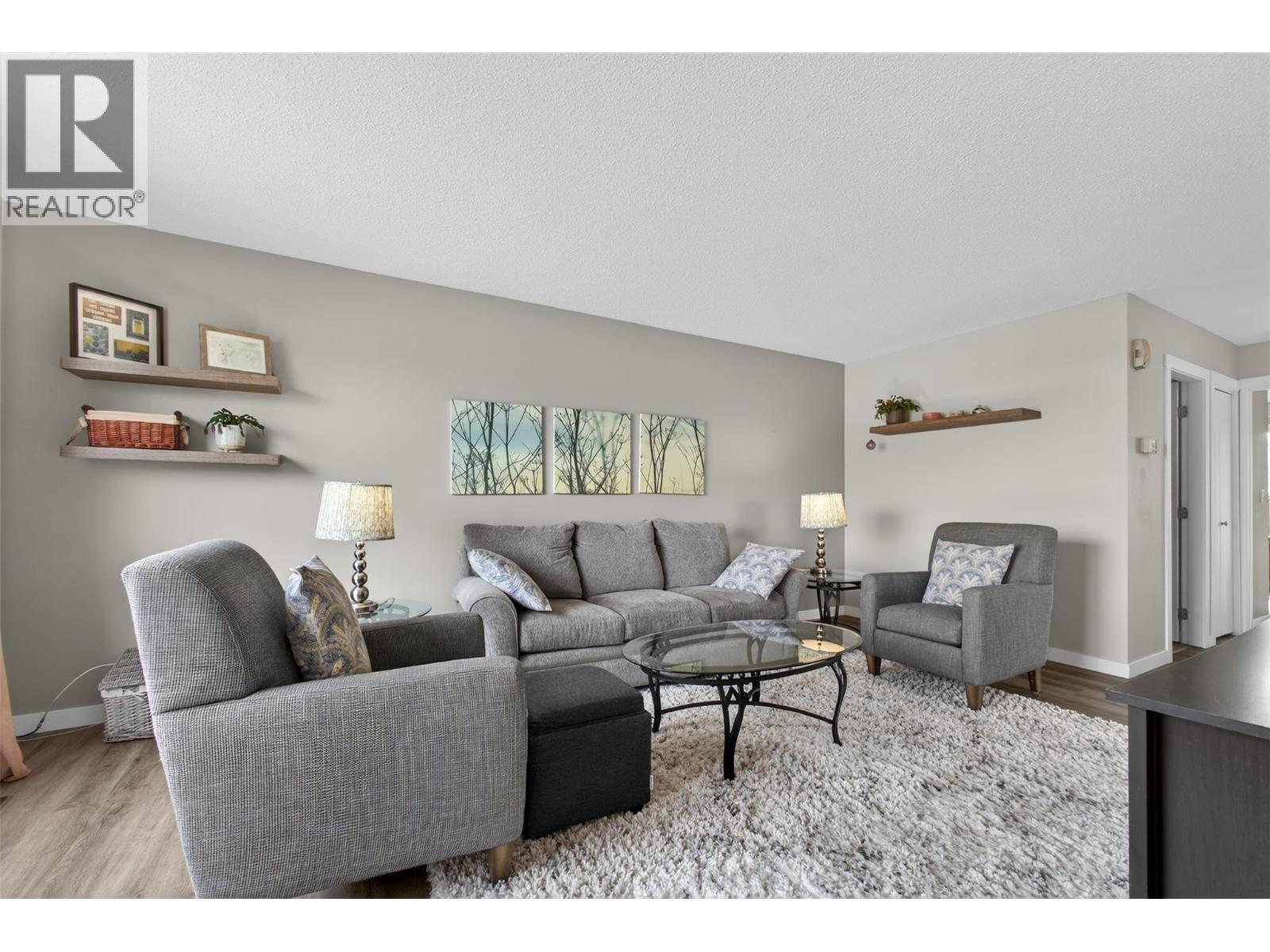 1085 Alta Dena Road, Kelowna, British Columbia  V1X 4K1 - Photo 2 - 10379614