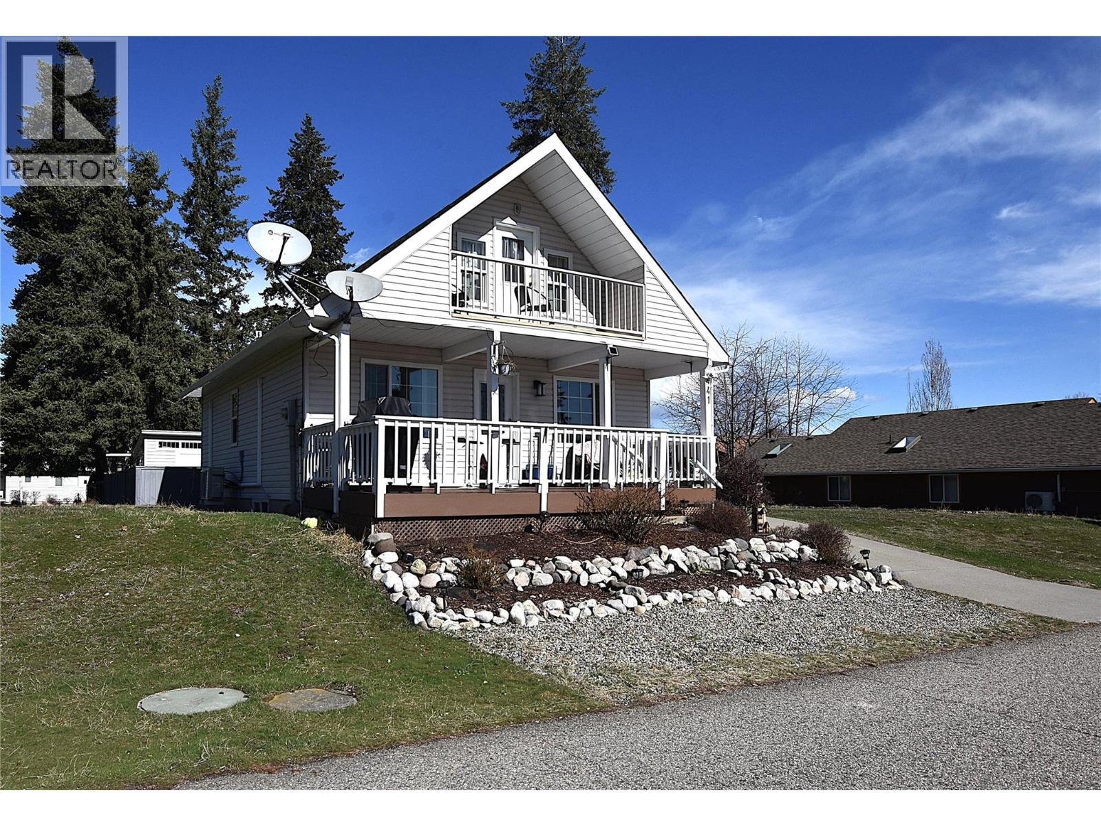 441 Hummingbird Avenue, Vernon, British Columbia  V1H 2A1 - Photo 3 - 10380893