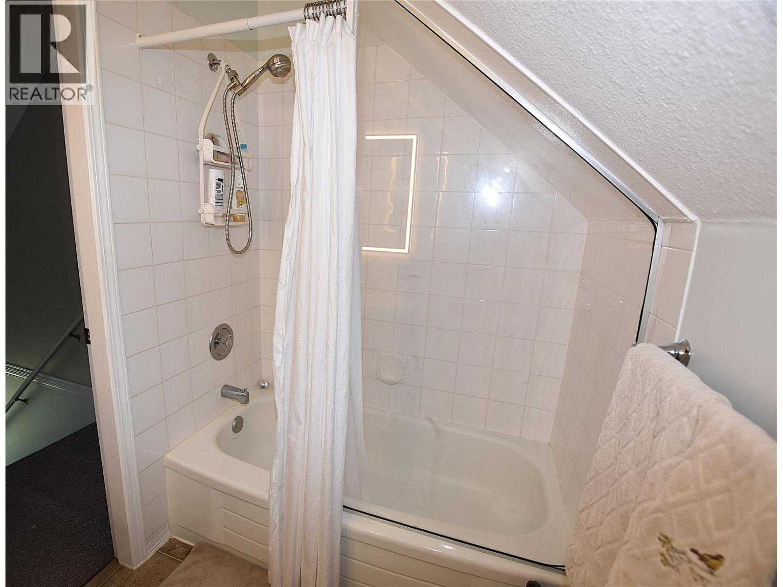441 Hummingbird Avenue, Vernon, British Columbia  V1H 2A1 - Photo 39 - 10380893