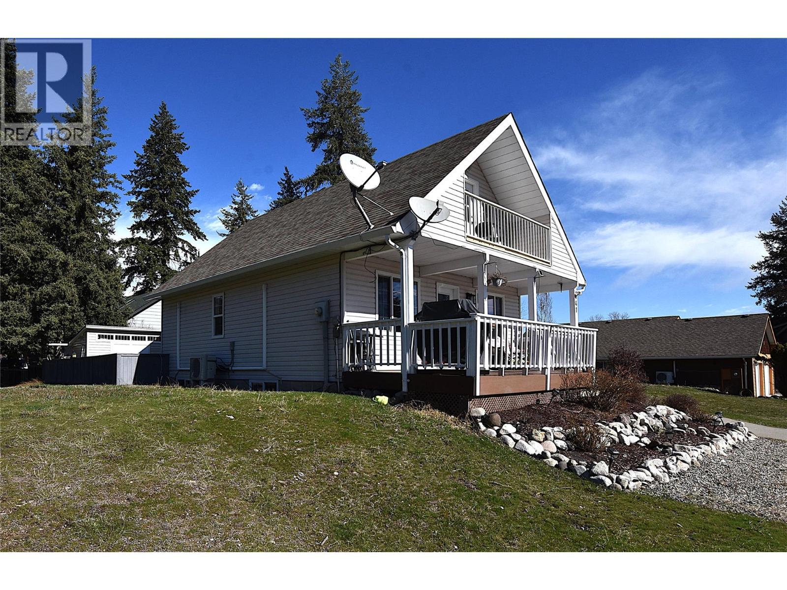 441 Hummingbird Avenue, Vernon, British Columbia  V1H 2A1 - Photo 4 - 10380893