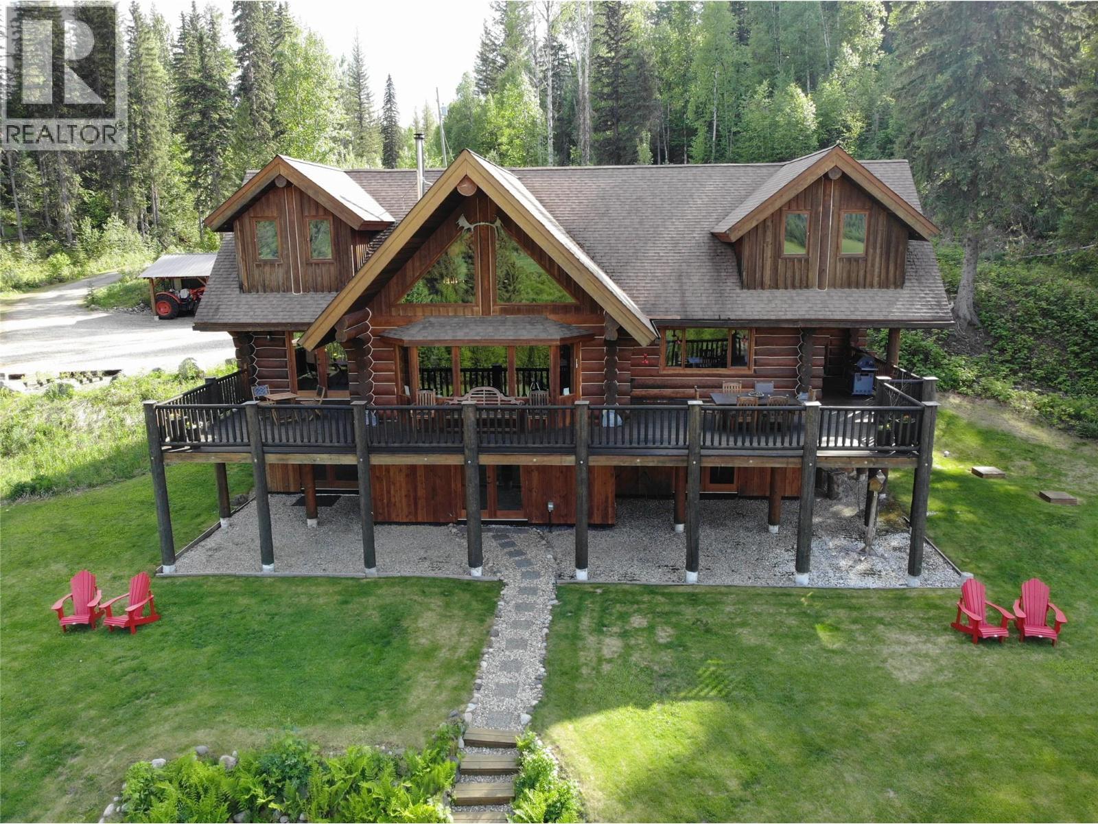 6584 Corral Road, clearwater, British Columbia