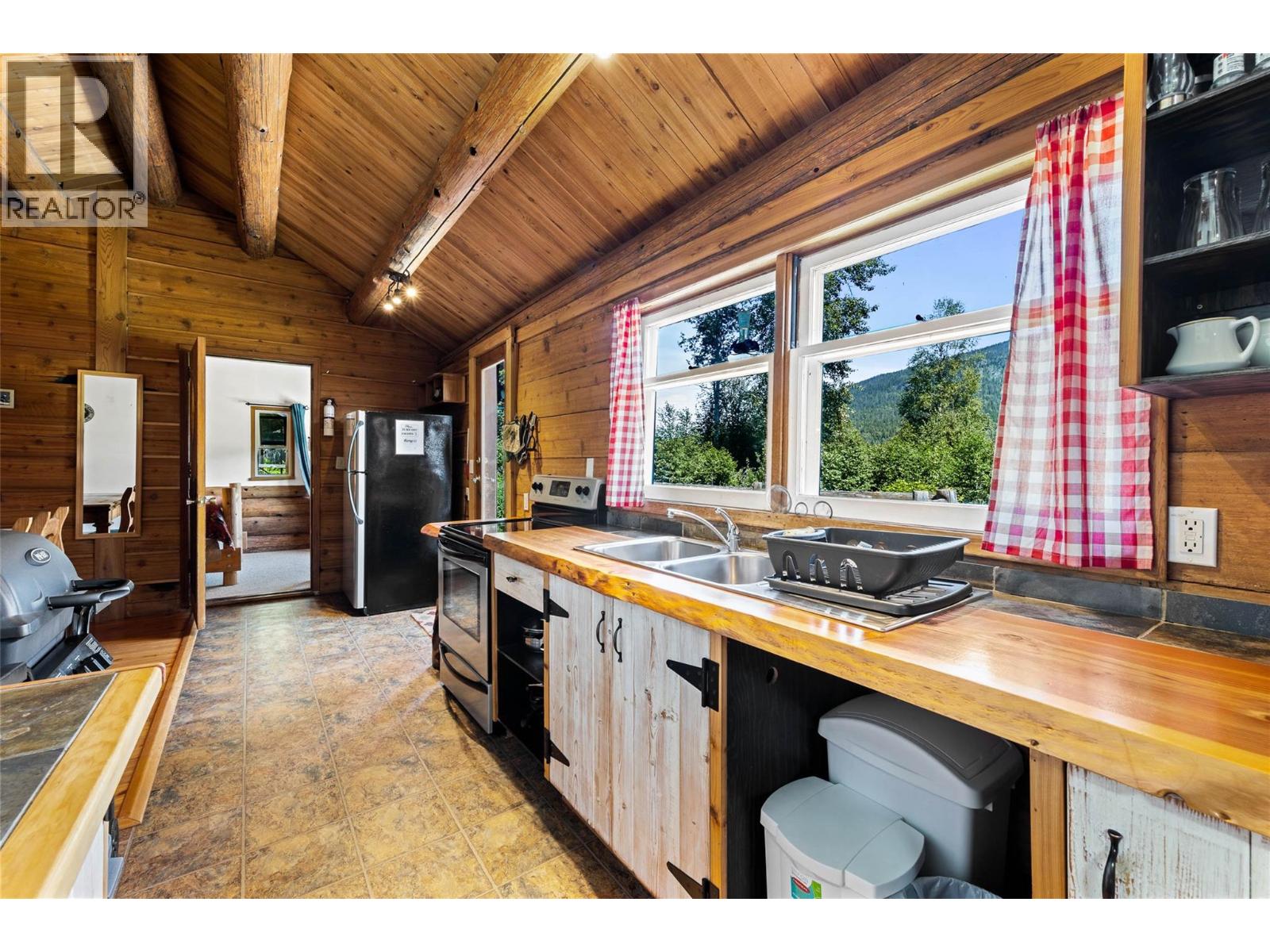 6584 Corral Road, Clearwater, British Columbia  V0E 1N1 - Photo 48 - 10380719