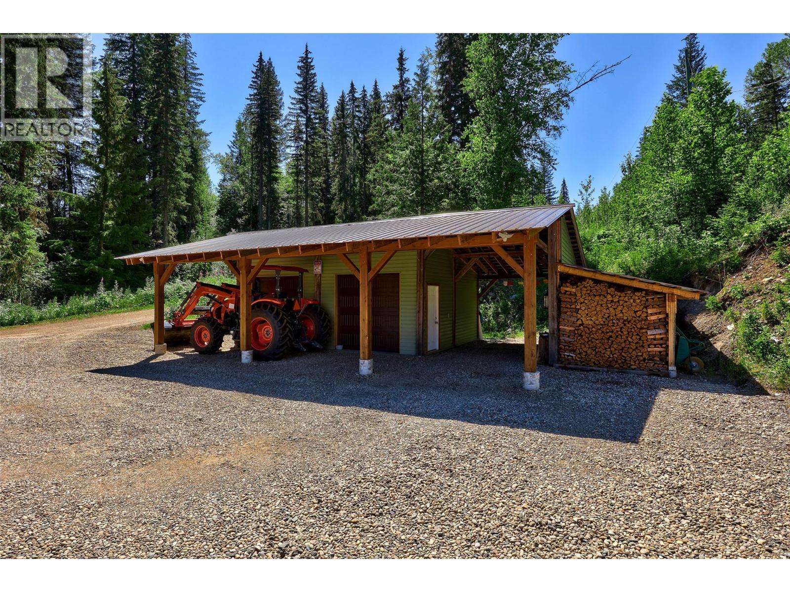 6584 Corral Road, Clearwater, British Columbia  V0E 1N1 - Photo 6 - 10380719