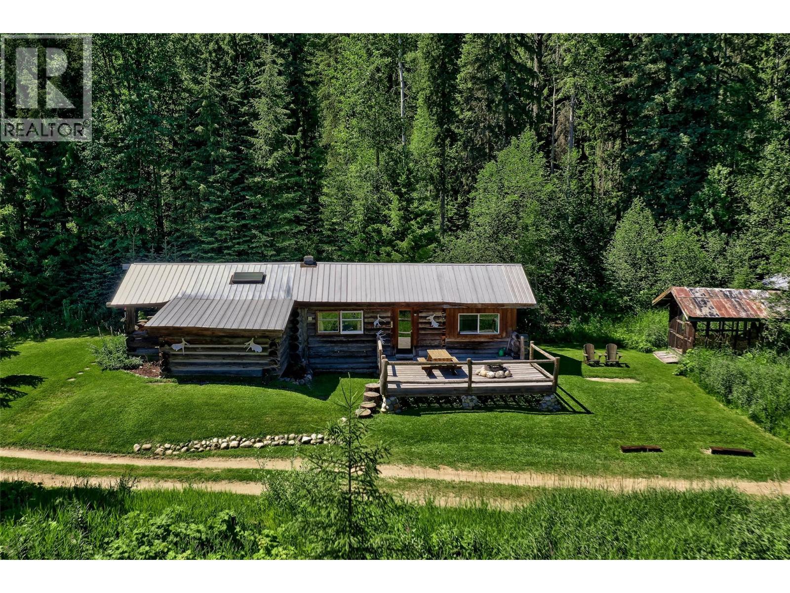 6584 Corral Road, Clearwater, British Columbia  V0E 1N1 - Photo 8 - 10380719