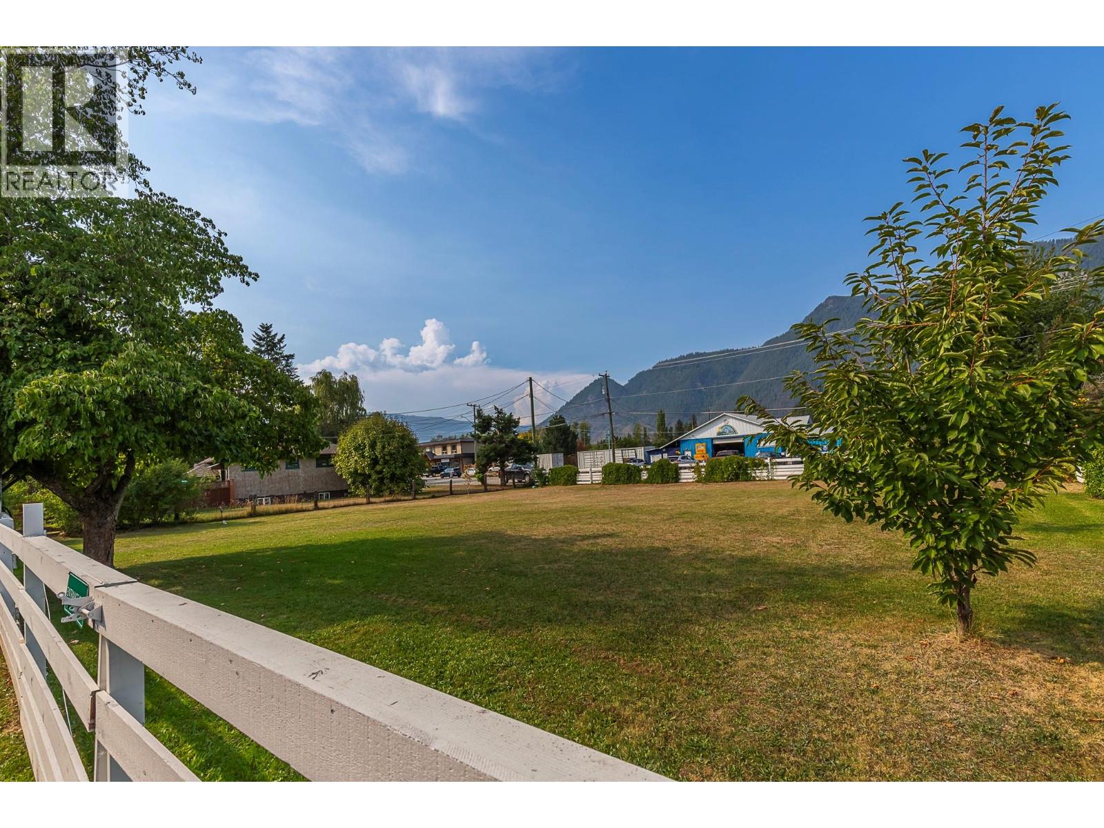 1230 Shuswap Avenue, Sicamous, British Columbia  V0E 2V1 - Photo 43 - 10380947