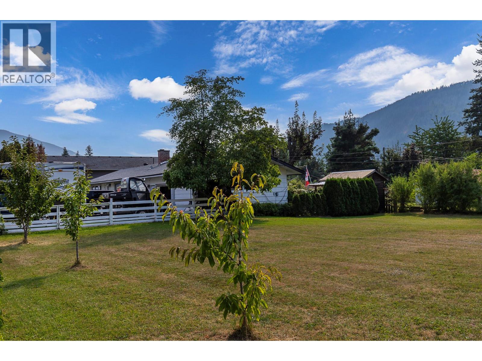1230 Shuswap Avenue, Sicamous, British Columbia  V0E 2V1 - Photo 47 - 10380947