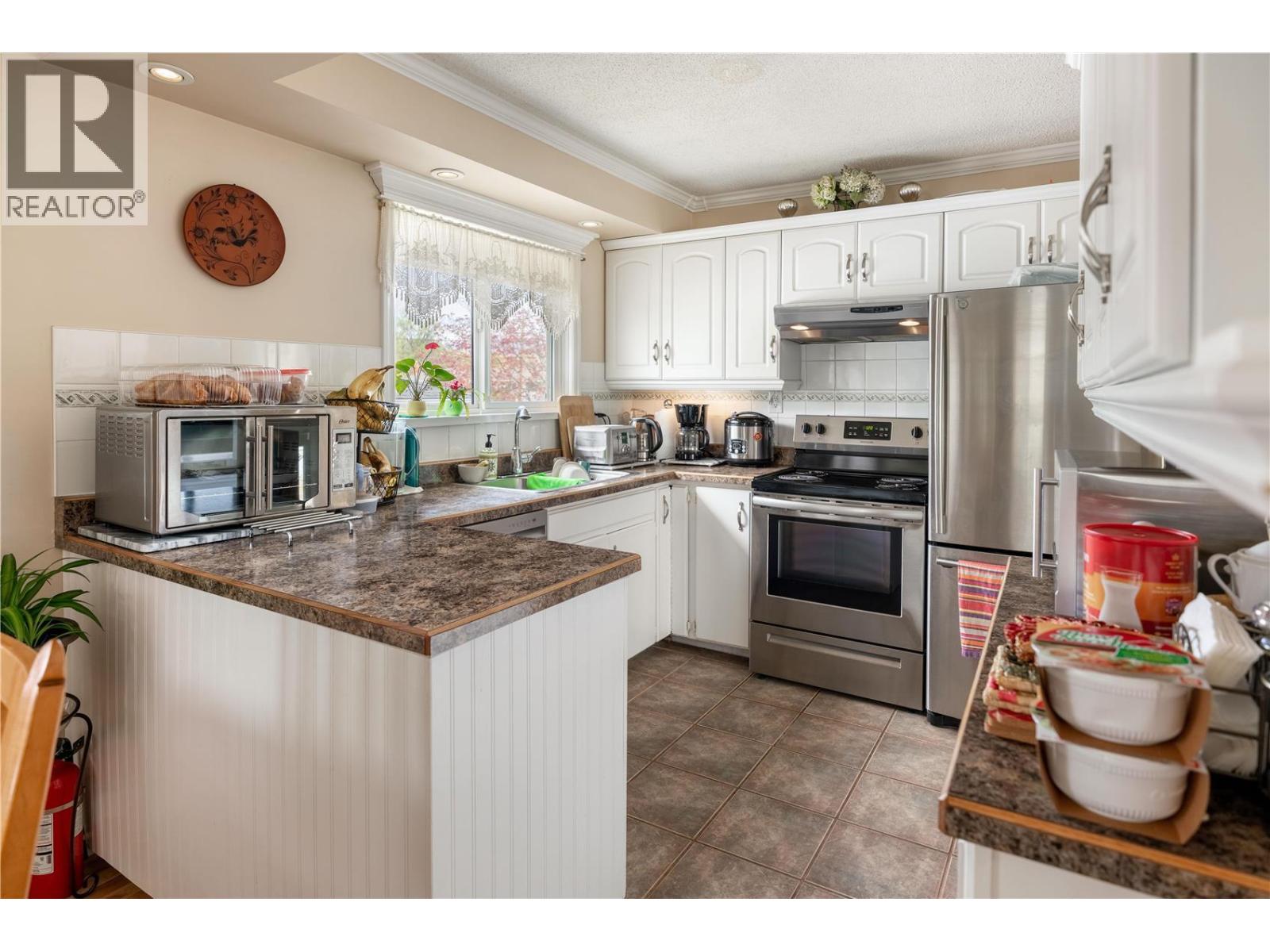 1030 Quesnel Road, Kelowna, British Columbia  V1Y 3J9 - Photo 4 - 10380773