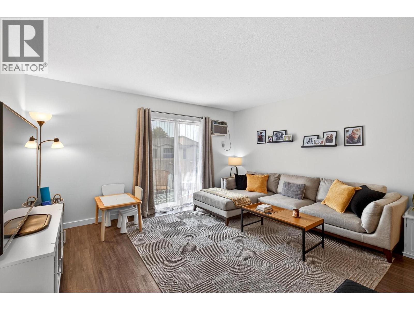 735 Cook Road Unit# 208c, Kelowna, British Columbia  V1W 3G6 - Photo 2 - 10380875