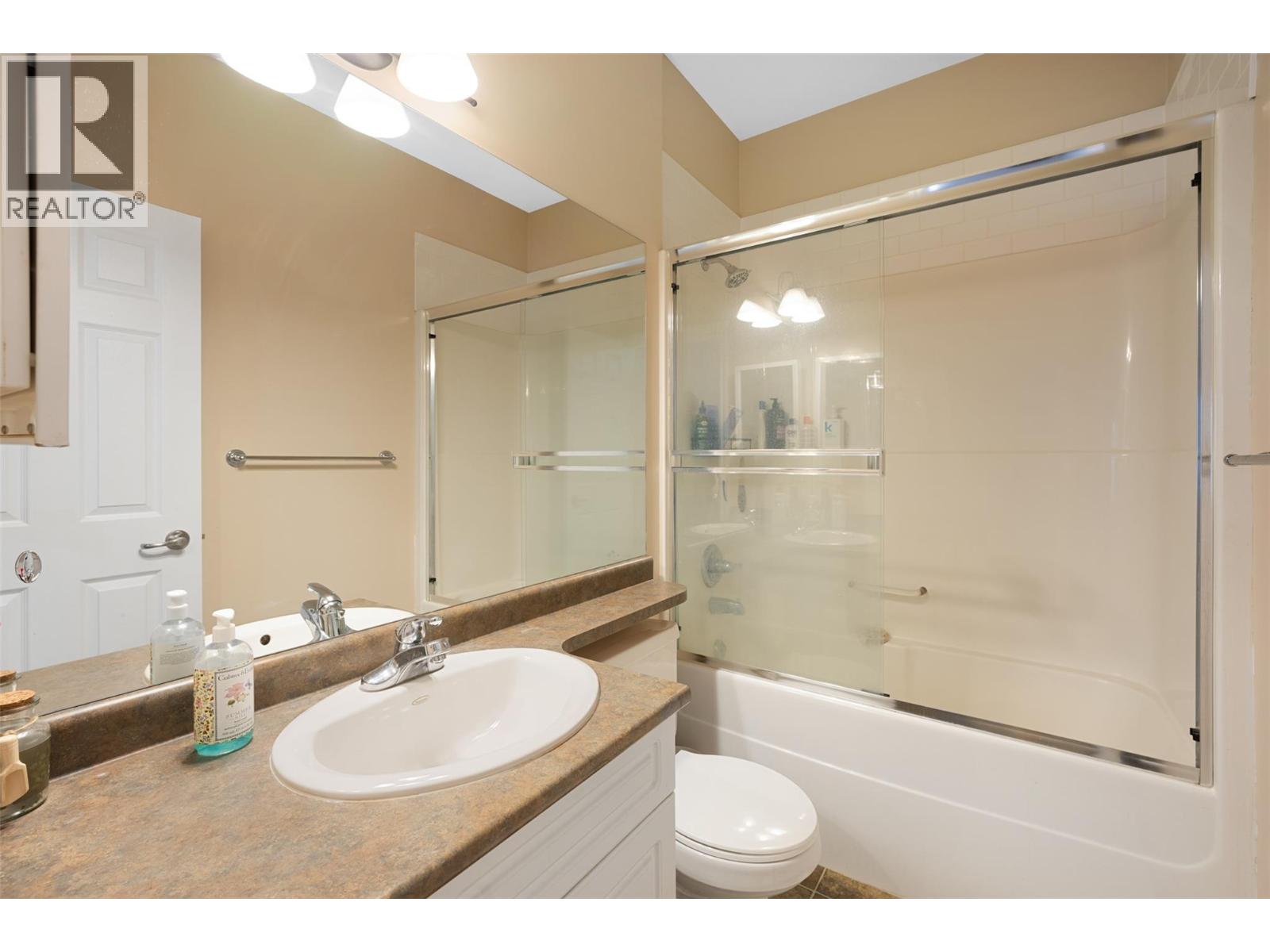 1125 Bernard Avenue Unit# 401, Kelowna, British Columbia  V1Y 6R3 - Photo 10 - 10380488