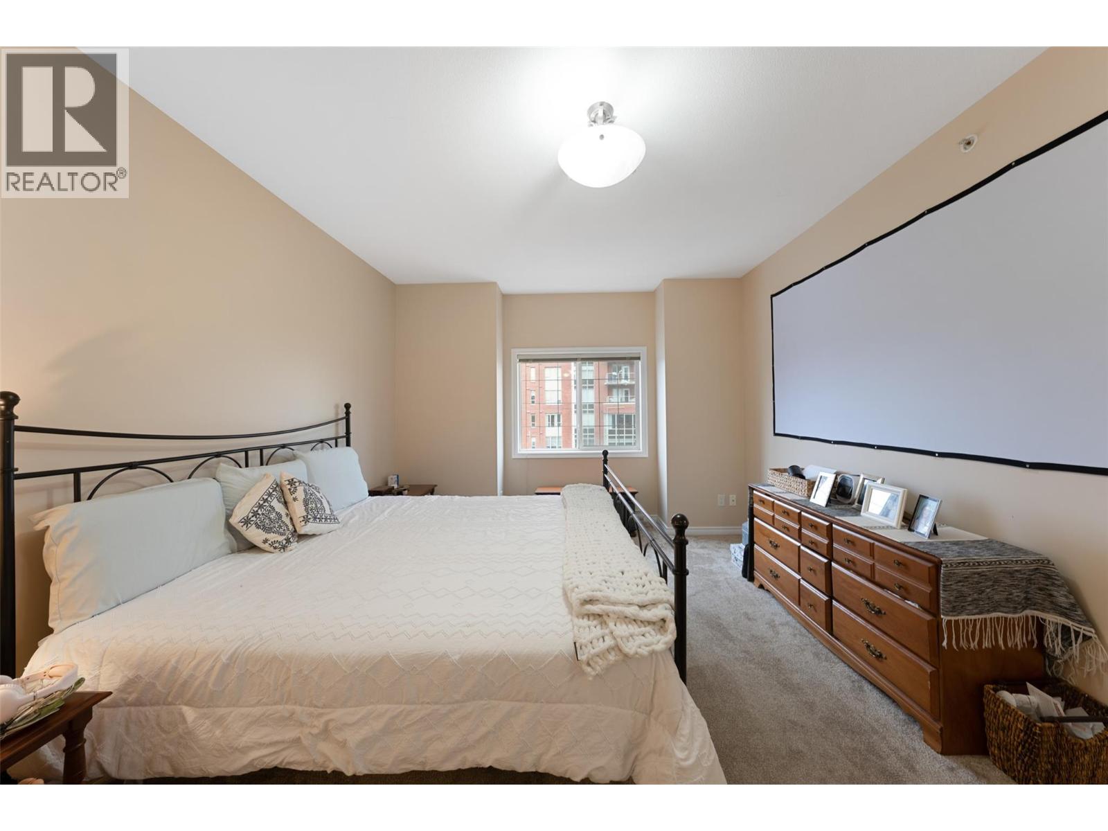 1125 Bernard Avenue Unit# 401, Kelowna, British Columbia  V1Y 6R3 - Photo 11 - 10380488