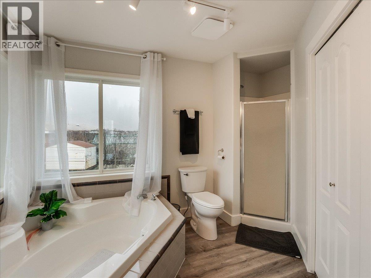 601 12th Avenue, Genelle, British Columbia  V0G 1G0 - Photo 33 - 10380762