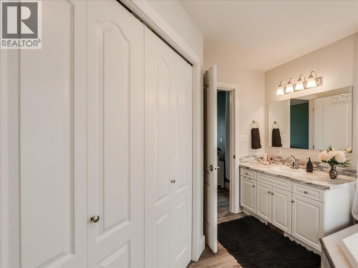 601 12th Avenue, Genelle, British Columbia  V0G 1G0 - Photo 35 - 10380762