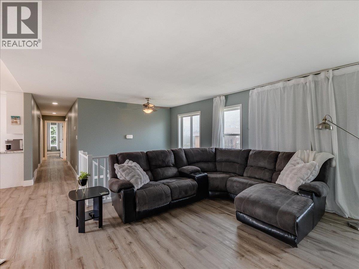 601 12th Avenue, Genelle, British Columbia  V0G 1G0 - Photo 38 - 10380762