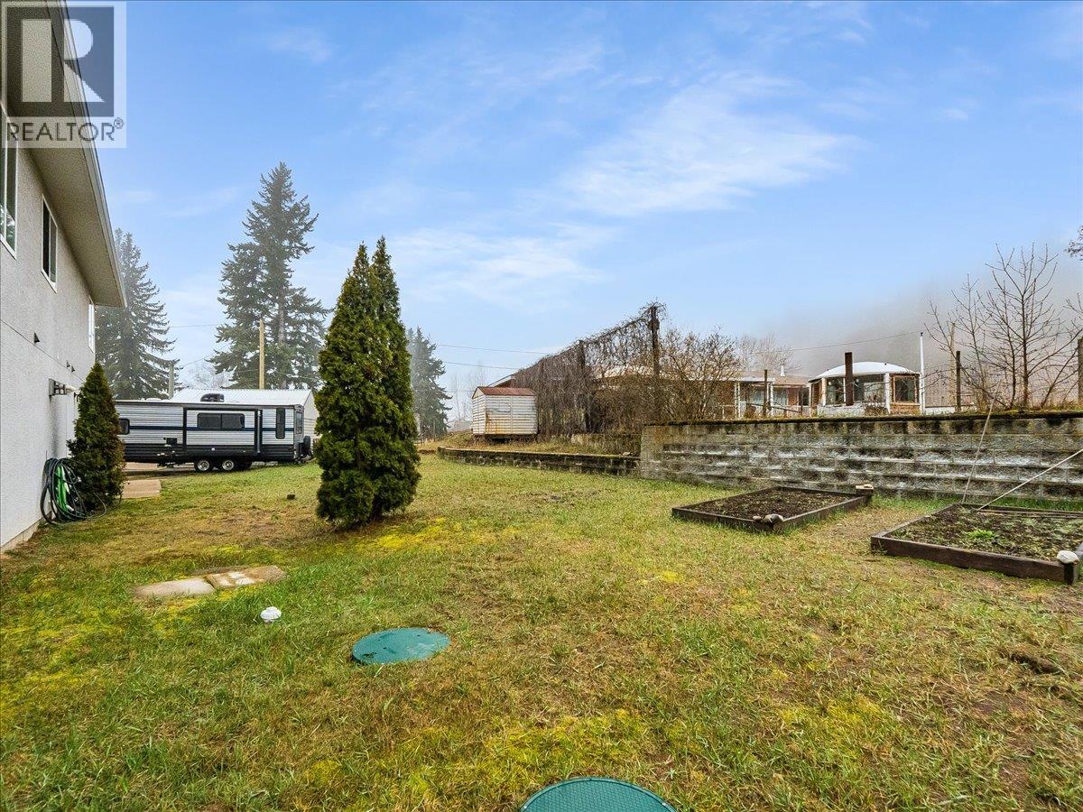 601 12th Avenue, Genelle, British Columbia  V0G 1G0 - Photo 76 - 10380762