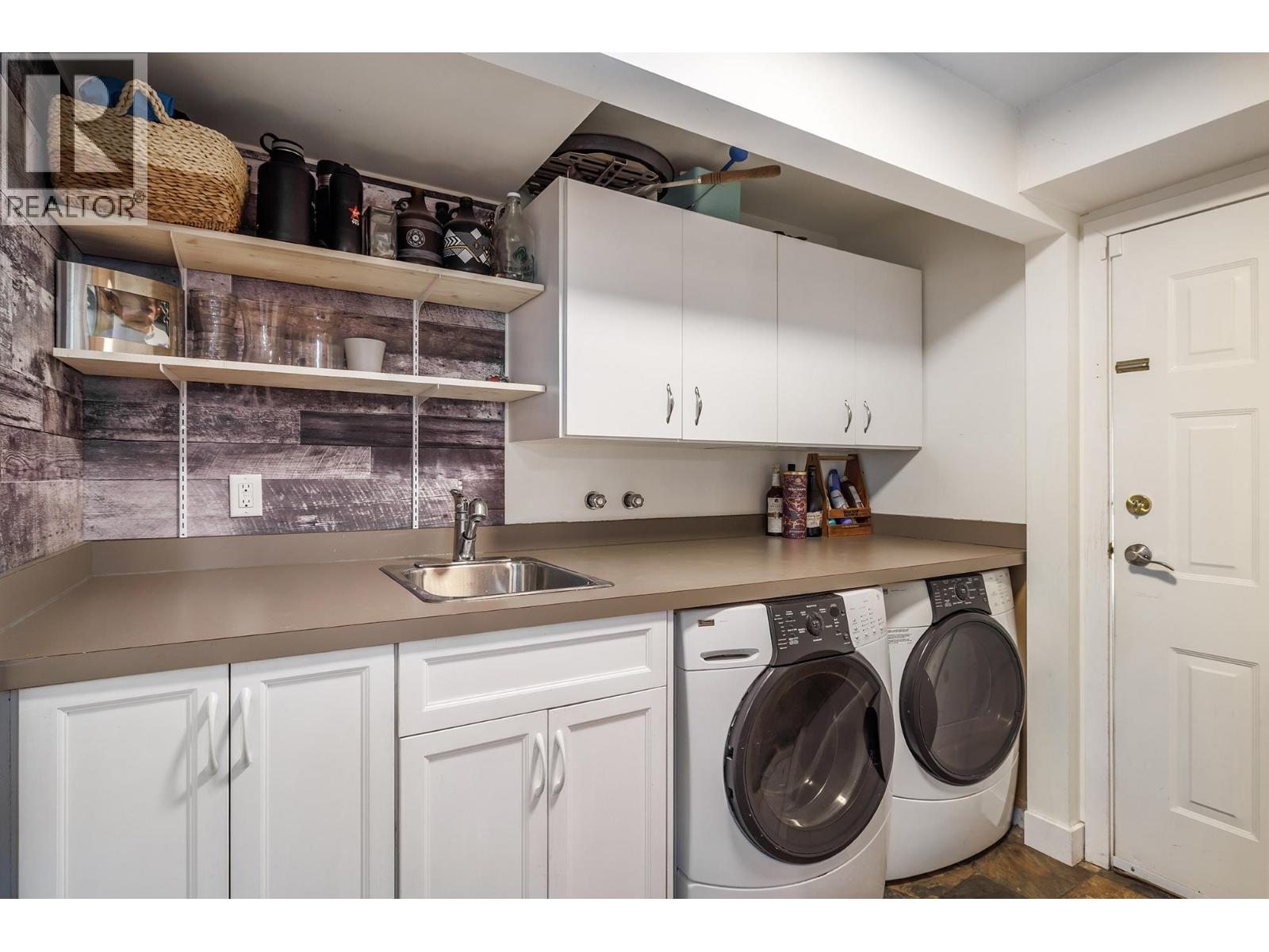 4551 Horak Road, Kelowna, British Columbia  V1W 1S1 - Photo 11 - 10380760