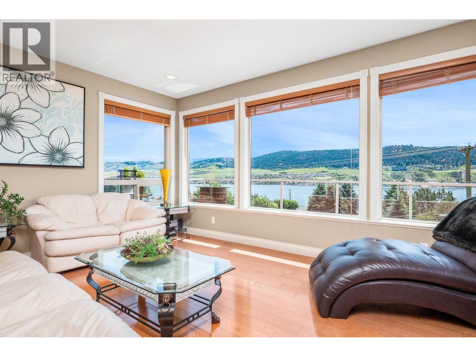 7551 Tronson Road, Vernon, British Columbia  V1H 1C4 - Photo 19 - 10376216