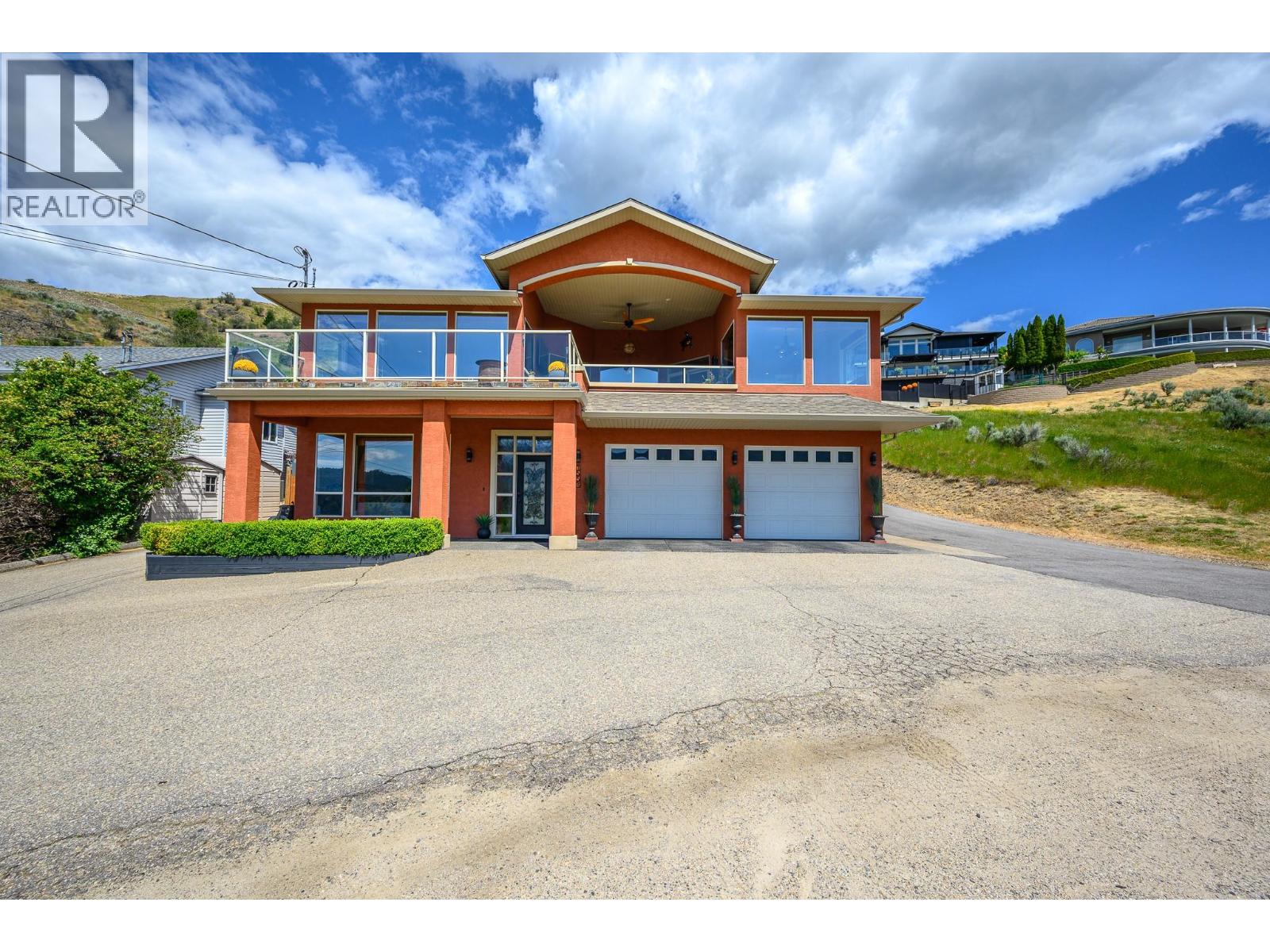 7551 Tronson Road, Vernon, British Columbia  V1H 1C4 - Photo 4 - 10376216