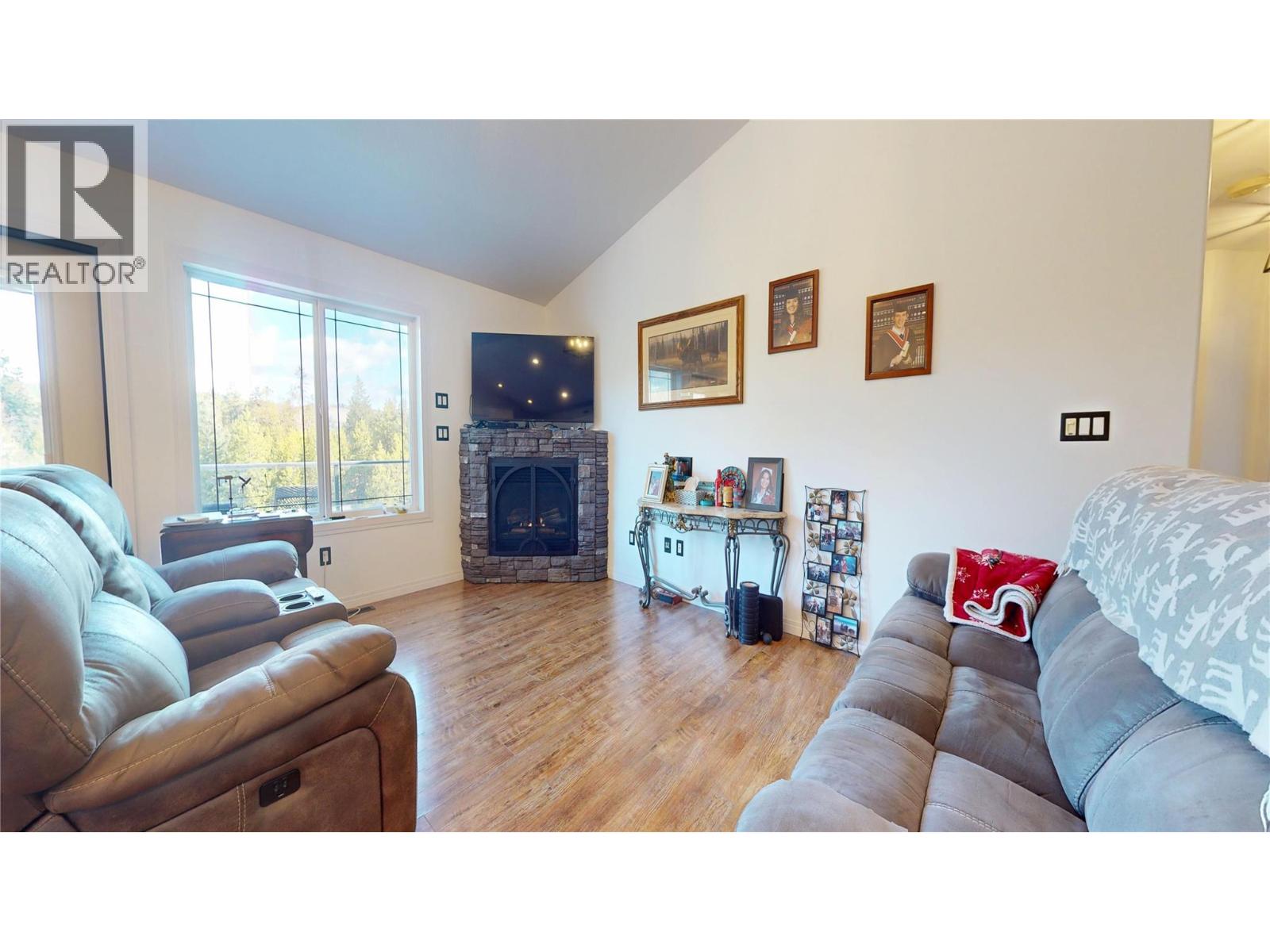 2926 Westview Road, Cranbrook, British Columbia  V1C 7G8 - Photo 12 - 10380727