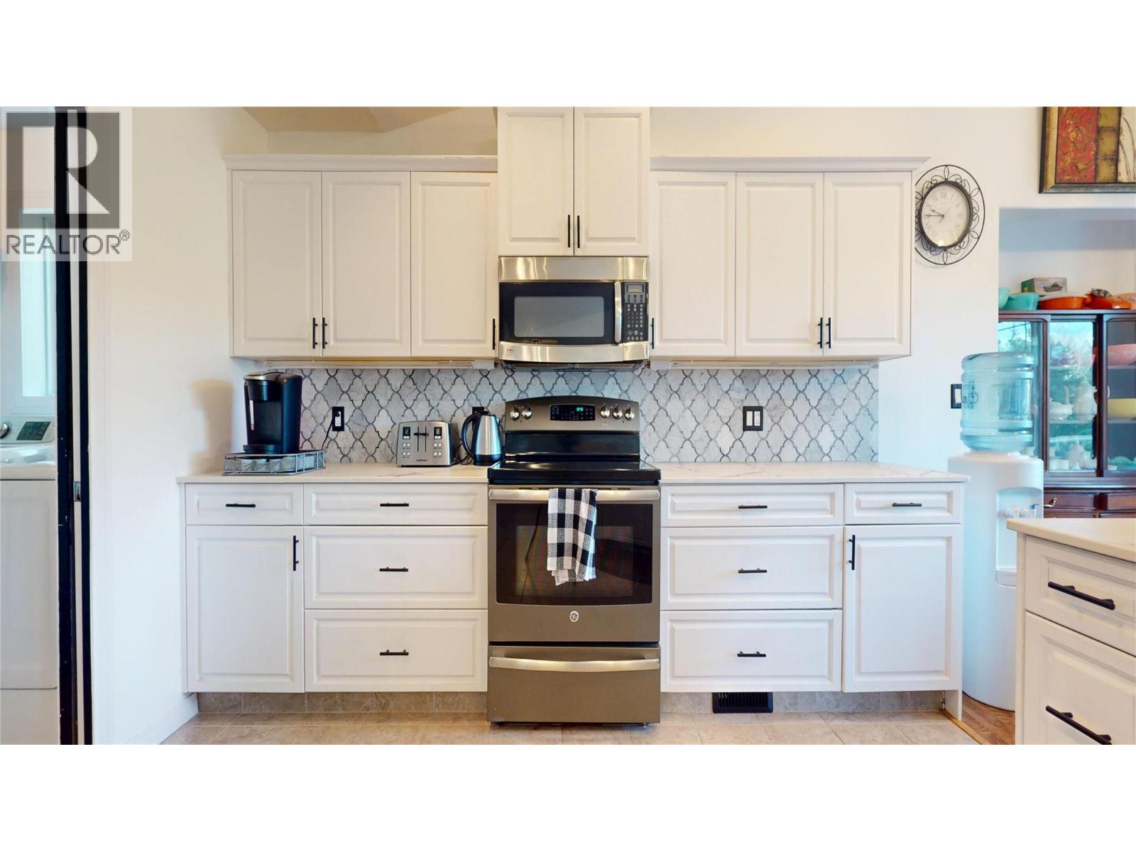 2926 Westview Road, Cranbrook, British Columbia  V1C 7G8 - Photo 7 - 10380727