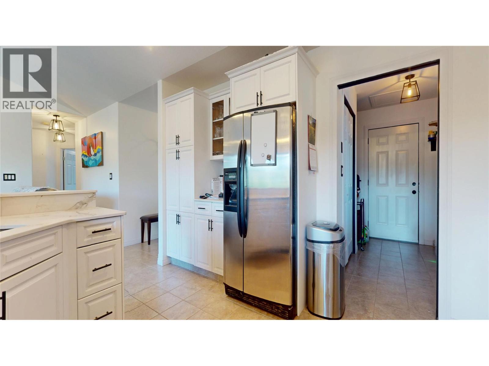 2926 Westview Road, Cranbrook, British Columbia  V1C 7G8 - Photo 8 - 10380727