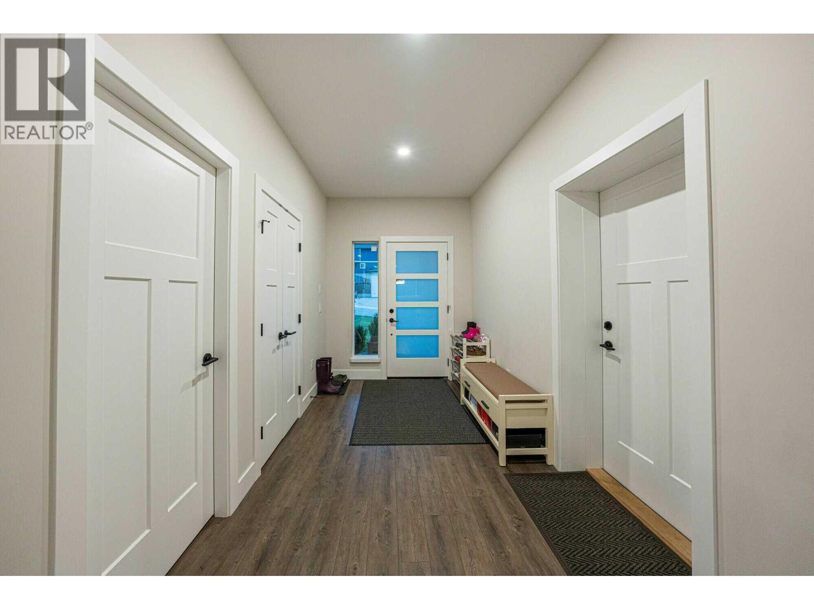 80 15 Avenue Se, Salmon Arm, British Columbia  V1E 0G3 - Photo 12 - 10380920